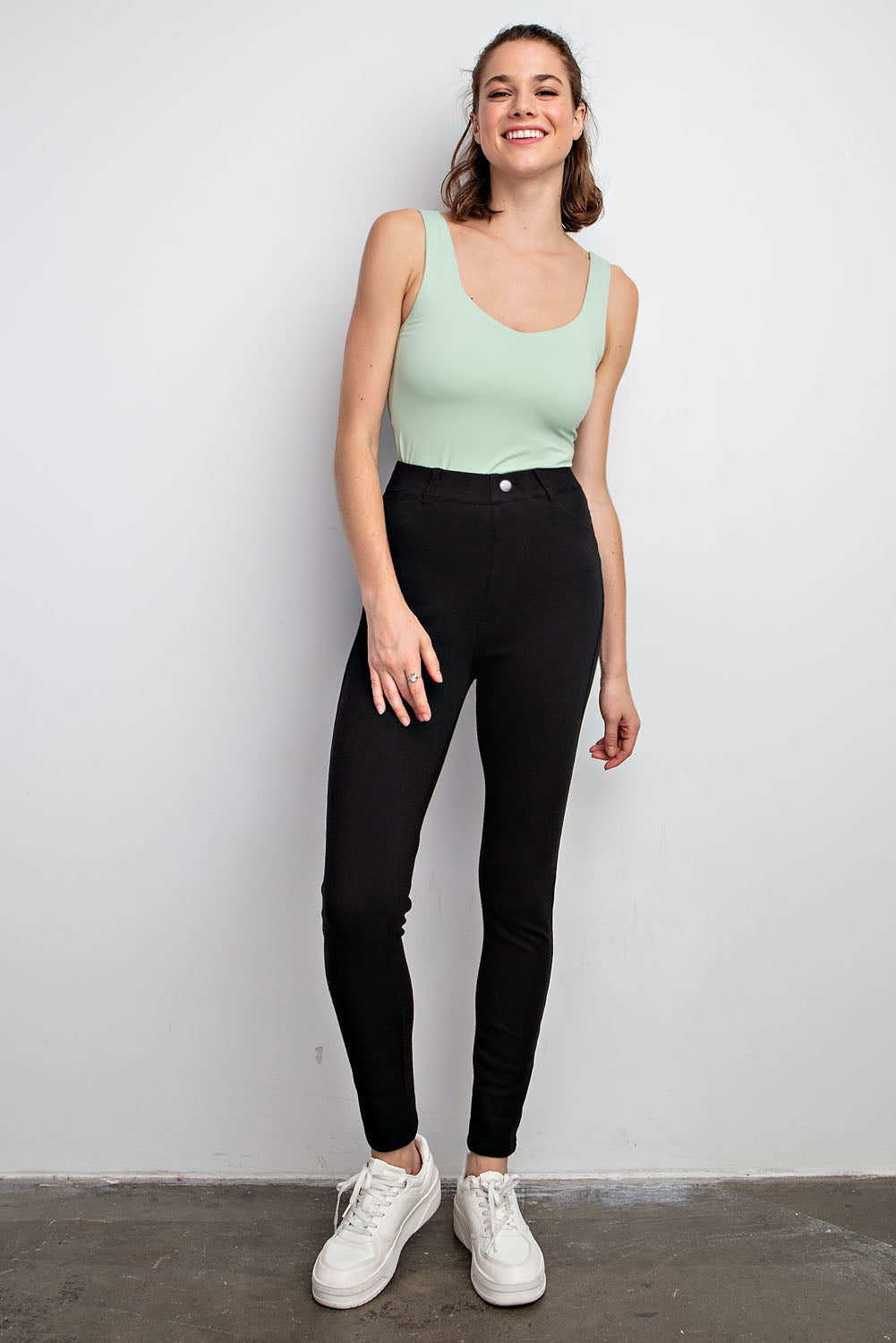 Triple Stretch Jeggings in Black