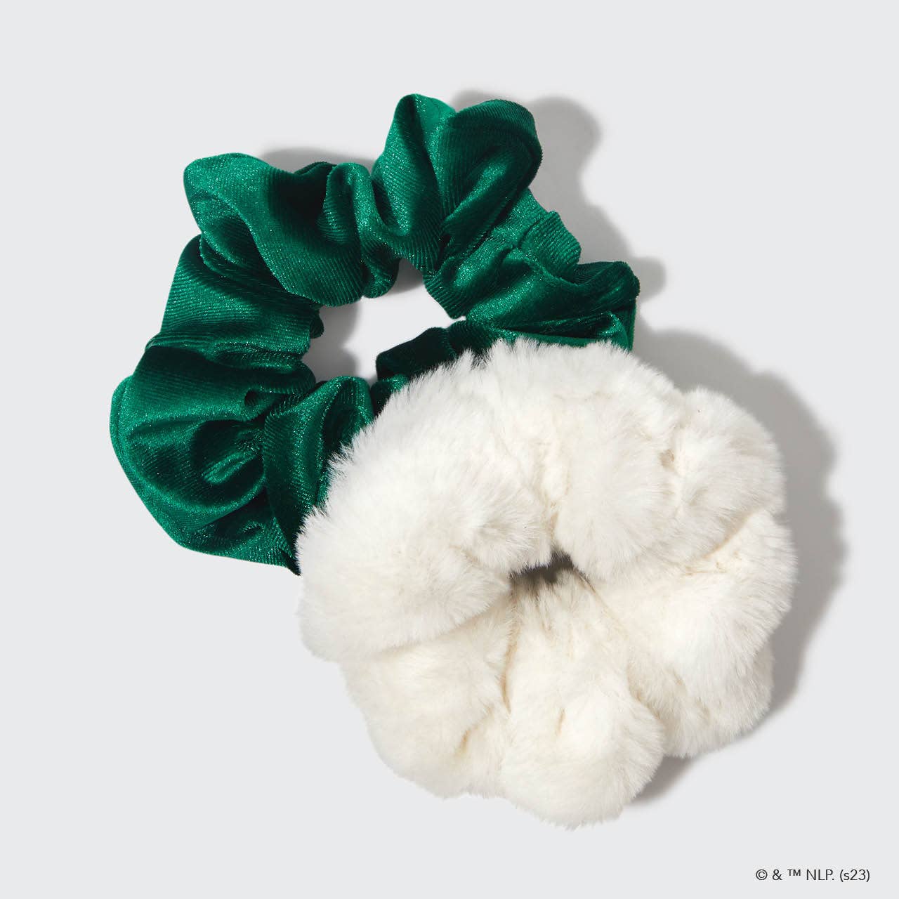 Kitsch Elf Scrunchies 2pc - White & Green
