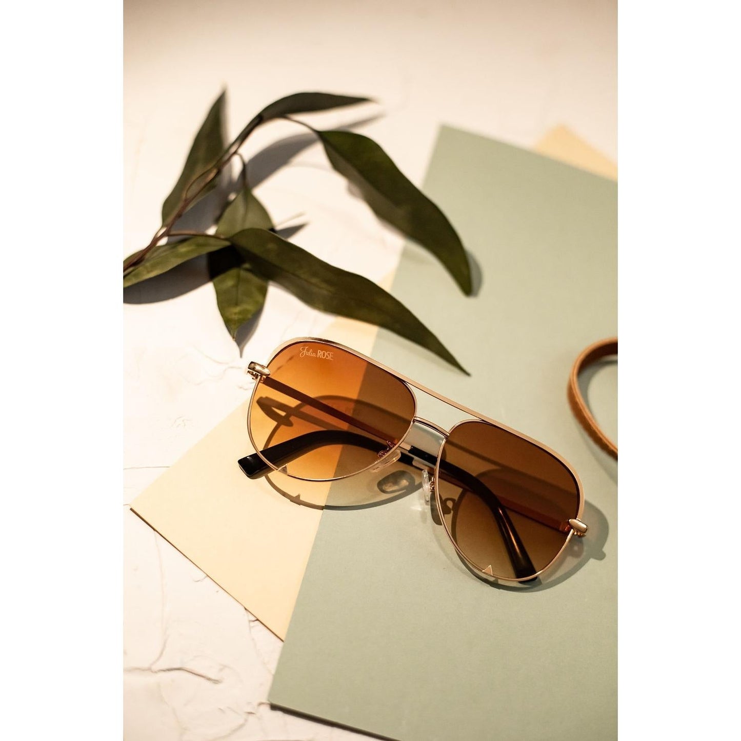 The Alex Gold / Caramel Tea - High Quality Unisex Aviator Sunglasses *