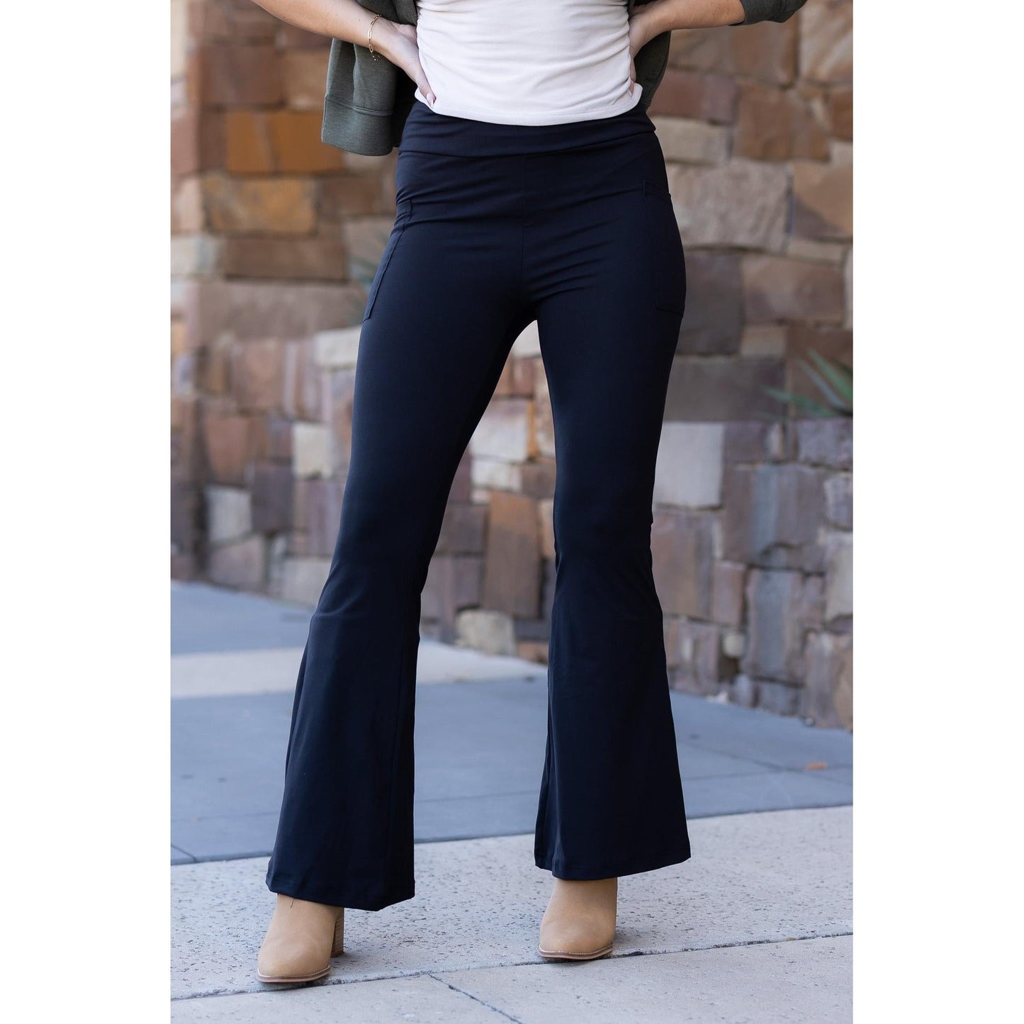 The Natalie Black Super Flare Leggings