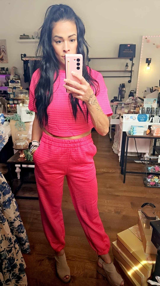 Cropped Tee and Jogger Pants Set in Textured Pink