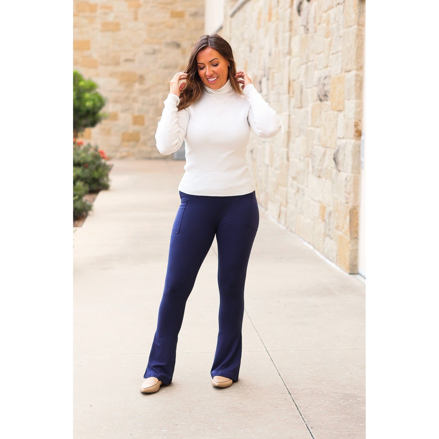 The Niko - Navy FLARE Leggings with Pocket