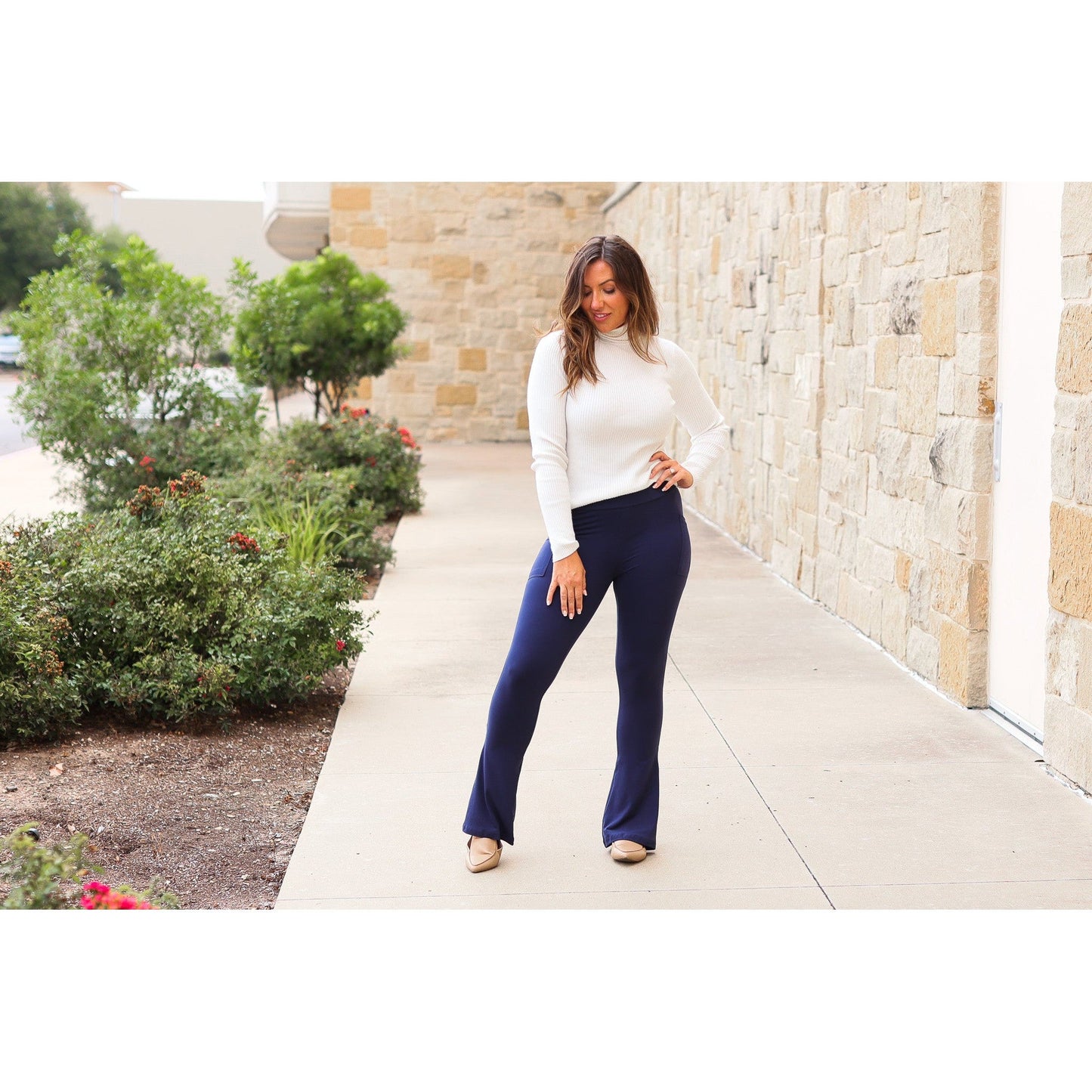 The Niko - Navy FLARE Leggings with Pocket