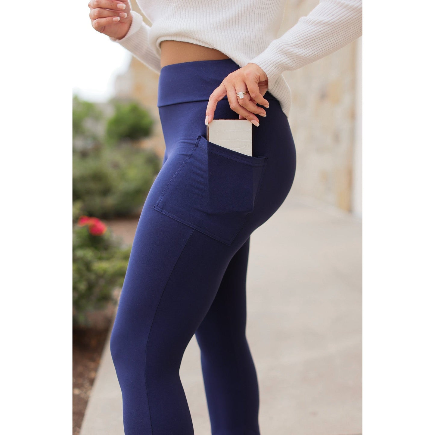 The Niko - Navy FLARE Leggings with Pocket