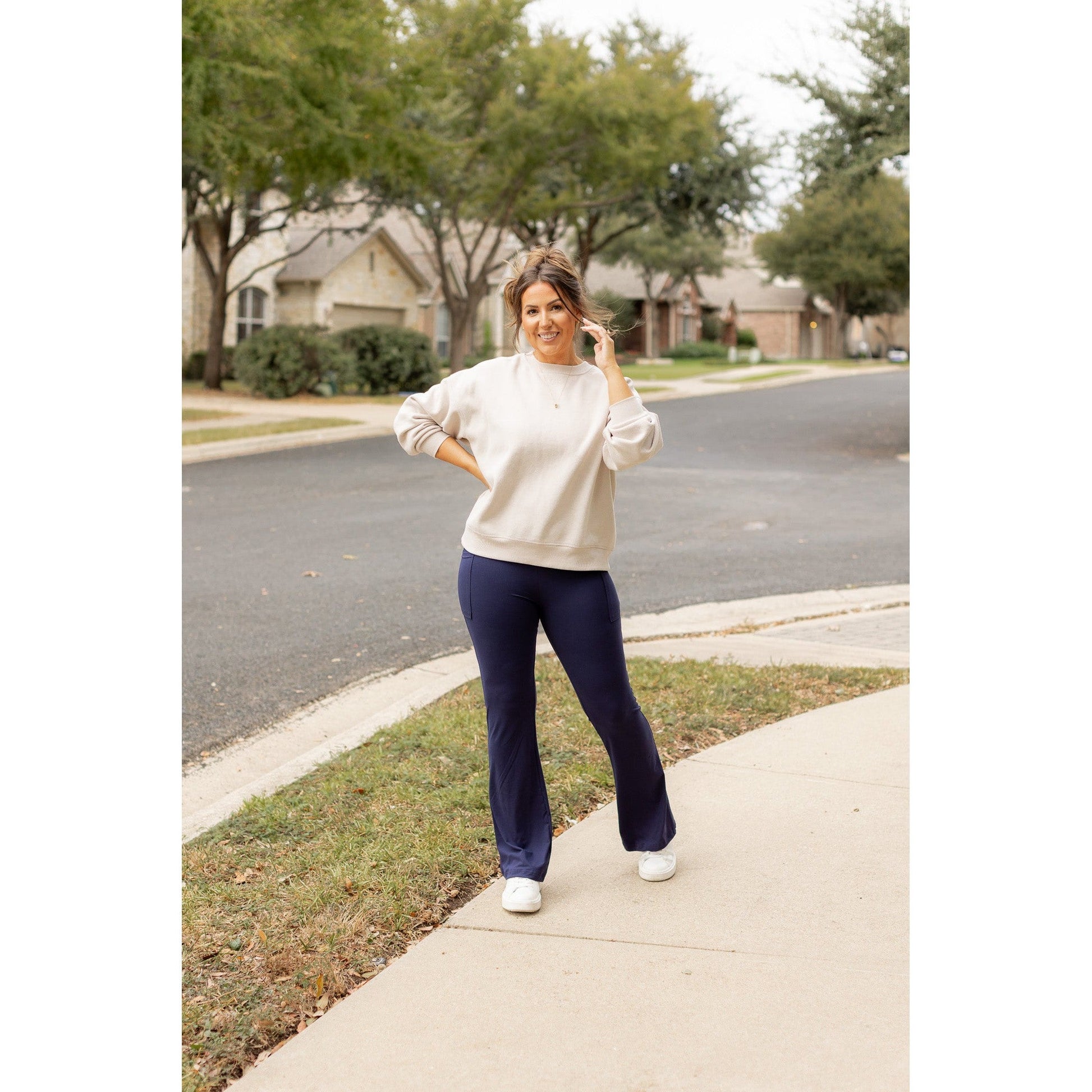 Full length navy bootcut leggings with side pockets Flattering women’s bootcut leggings in navy blue by Julia Rose