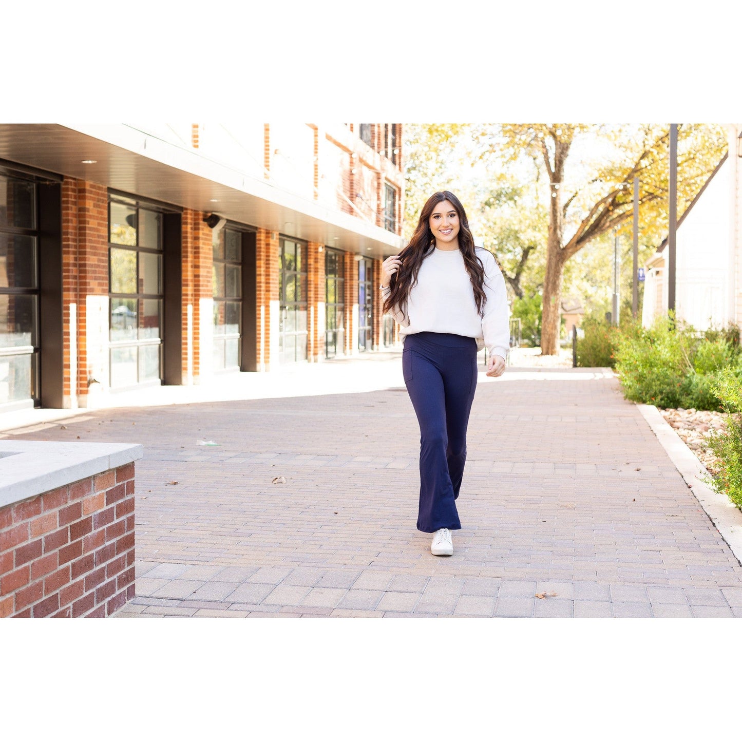The Mila -  NAVY Bootcut Leggings with Pockets